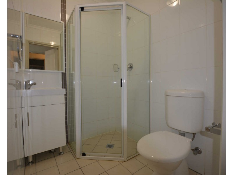 12/1-3 HOWARD AVENUE, Northmead NSW 2152