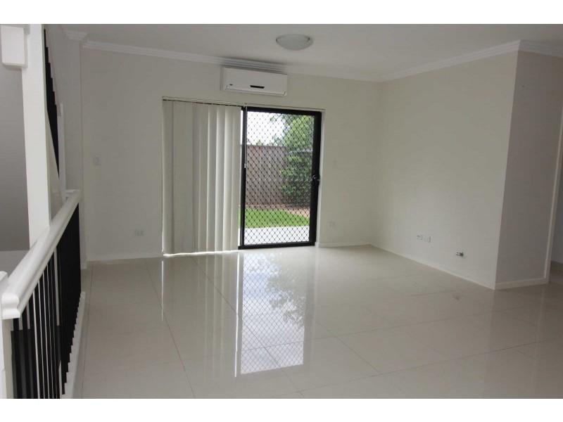 04/26 ROSEBERRY ROAD, Guildford NSW 2161