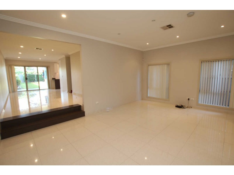 77 HAWKSVIEW STREET, Merrylands NSW 2160