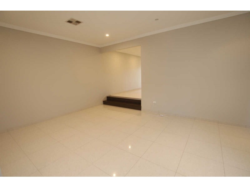 77 HAWKSVIEW STREET, Merrylands NSW 2160