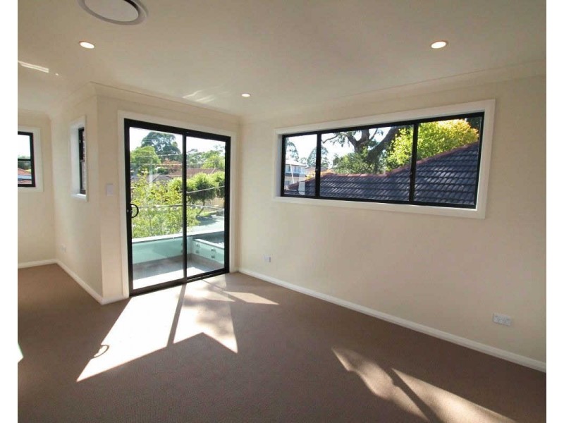 28A ACLAND STREET, Guildford NSW 2161