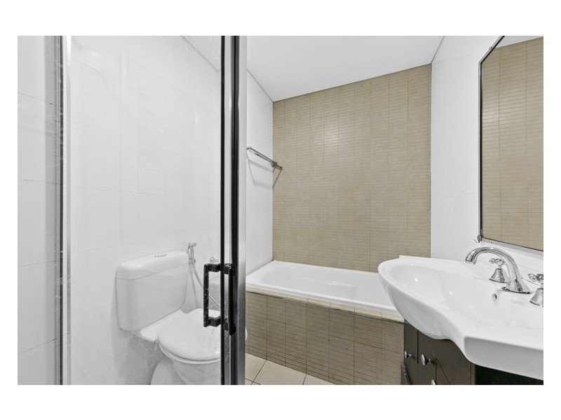 4/25 Dressler Court, Merrylands NSW 2160