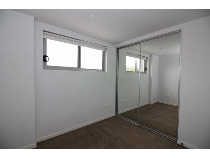 12/4-6 CENTENARY ROAD, Merrylands NSW 2160