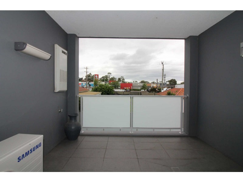 12/4-6 CENTENARY ROAD, Merrylands NSW 2160