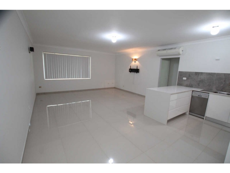 2/490 MERRYLANDS ROAD, Merrylands NSW 2160