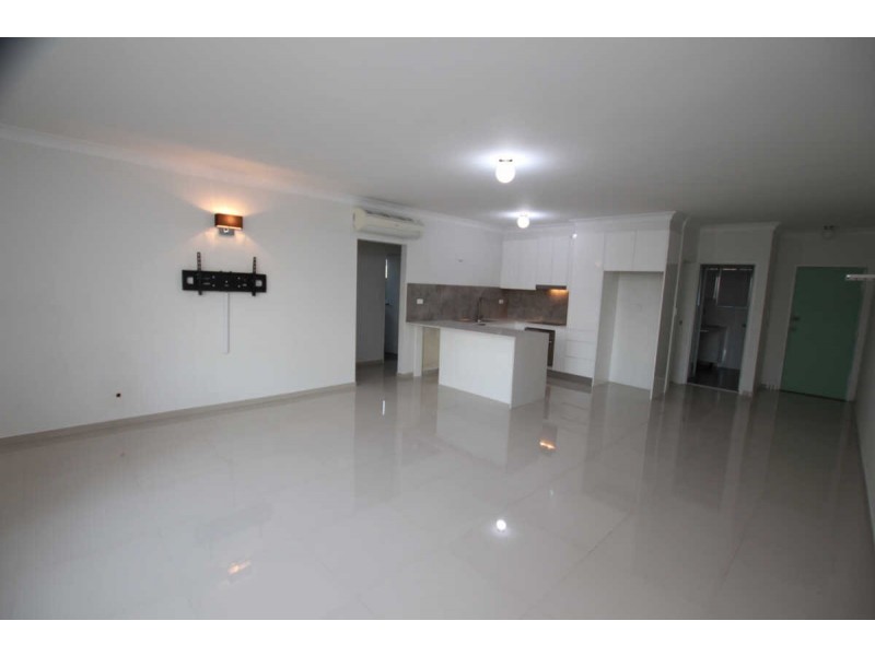 2/490 MERRYLANDS ROAD, Merrylands NSW 2160