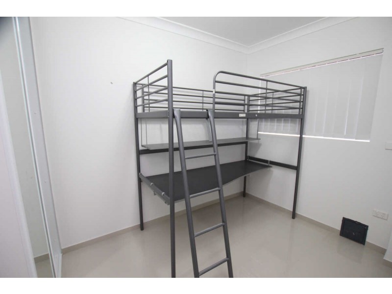 2/490 MERRYLANDS ROAD, Merrylands NSW 2160