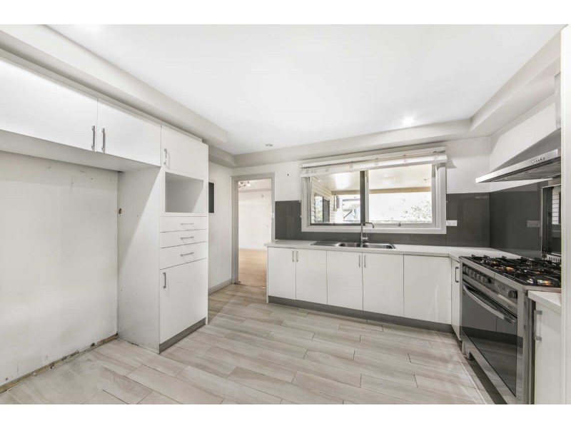 10 Vale Street, Woodpark NSW 2164