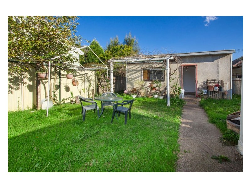 16 Randle Street, Granville NSW 2142
