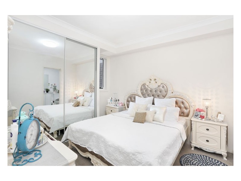 11/11-15 Peggy Street, Mays Hill NSW 2145