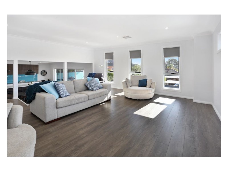 22 Favell Street, Toongabbie NSW 2146