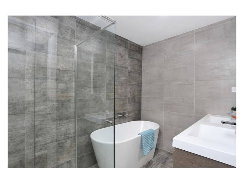 22 Favell Street, Toongabbie NSW 2146