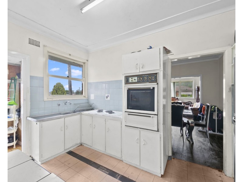 6 Cusack Street, Merrylands NSW 2160