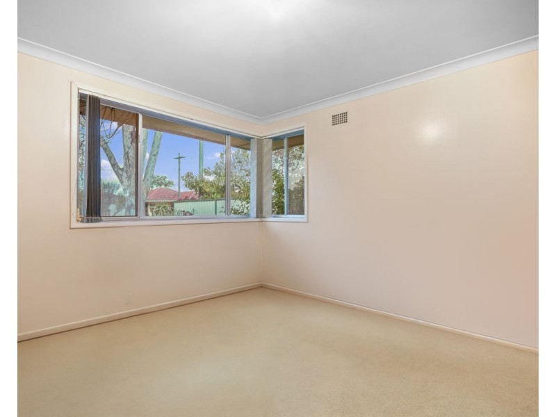 16 Rowley Road, Guildford NSW 2161