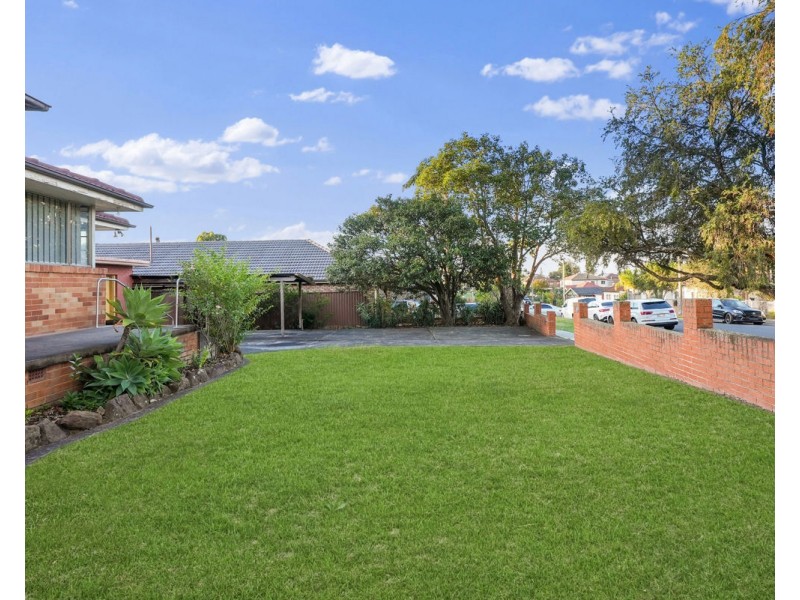 16 Rowley Road, Guildford NSW 2161