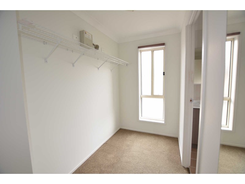 27 STANBURY AVENUE, Pemulwuy NSW 2145