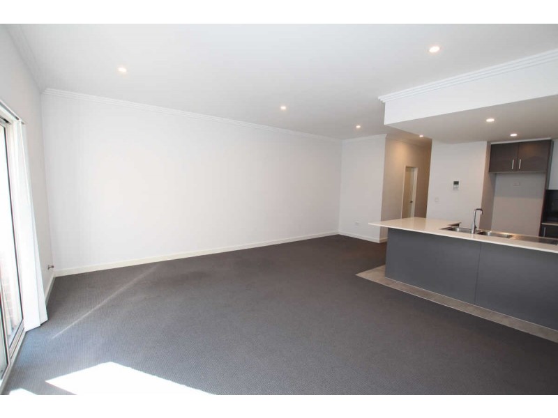 14/37 Brickworks Drive, Holroyd NSW 2142