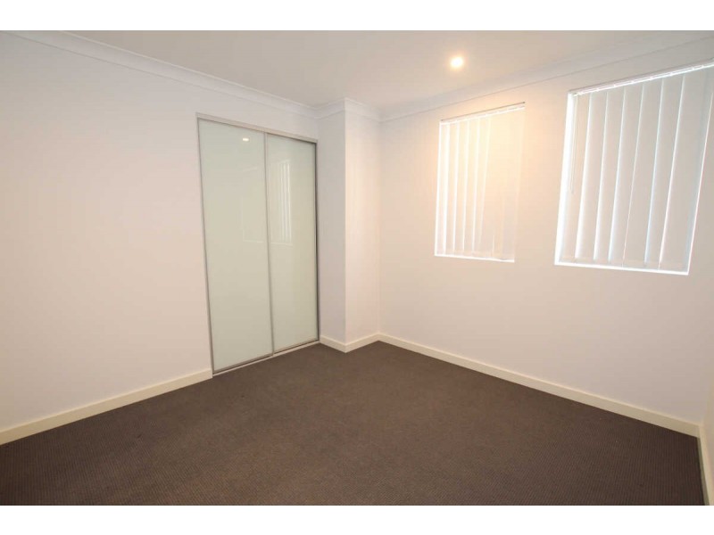 14/37 Brickworks Drive, Holroyd NSW 2142