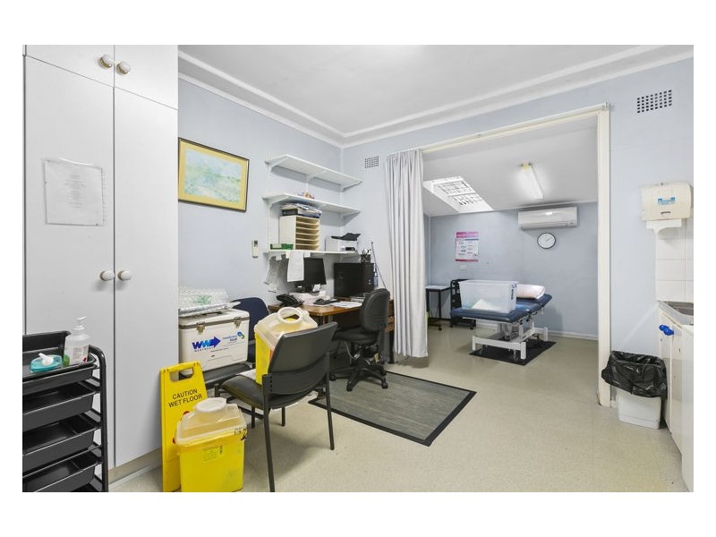 19 Memorial Avenue, Merrylands NSW 2160