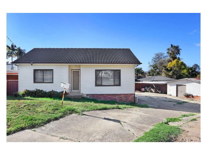 17 Paul Crescent, South Wentworthville NSW 2145