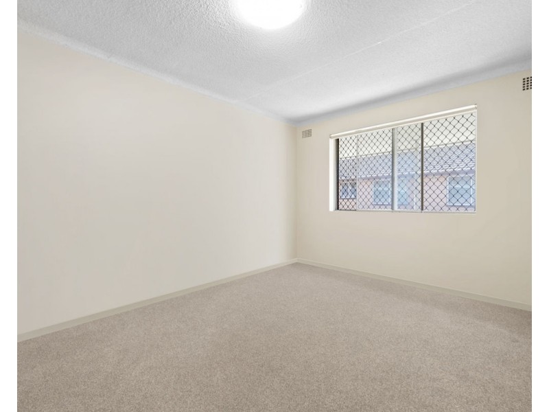 3/24 Military Road, Merrylands NSW 2160