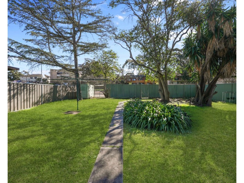 3/24 Military Road, Merrylands NSW 2160