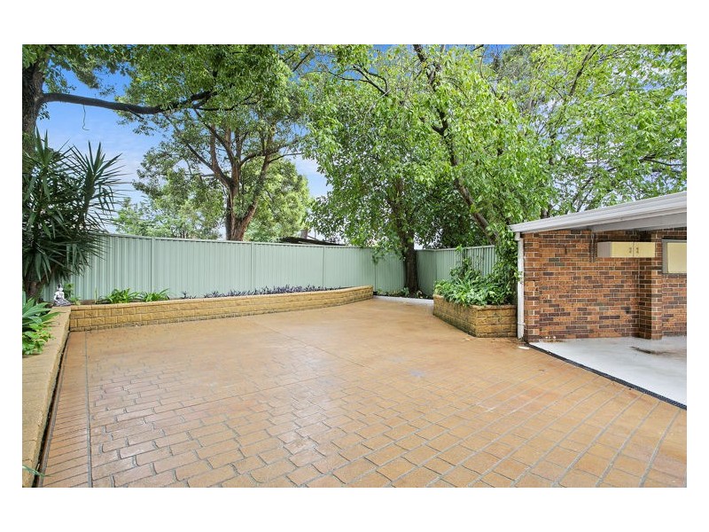 2/124 Gurney Road, Chester Hill NSW 2162