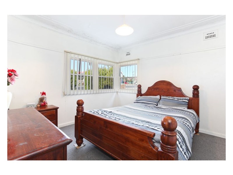 226 Woodville Road, Merrylands NSW 2160