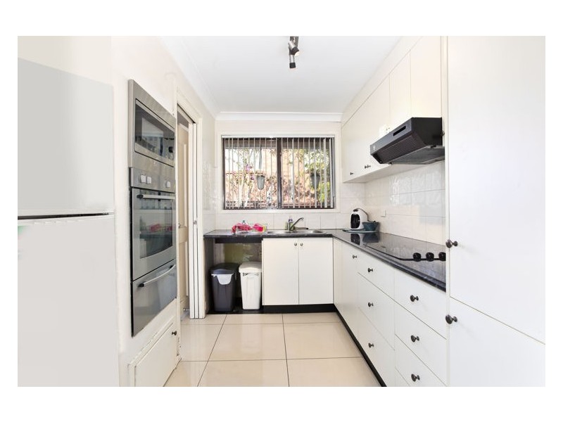 16/10 Barbers Road, Chester Hill NSW 2162