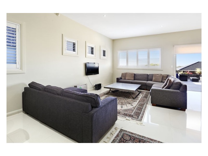 14 Dhinburri Way, Pemulwuy NSW 2145