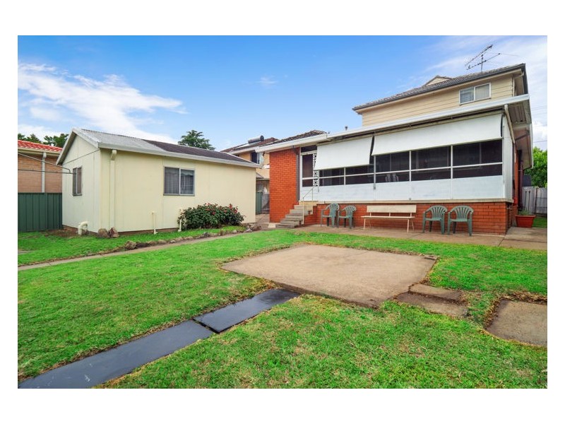 36 Grace Crescent, Merrylands NSW 2160