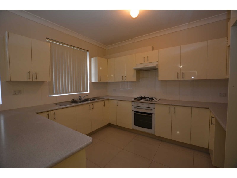 01/51 WARREN ROAD, Woodpark NSW 2164