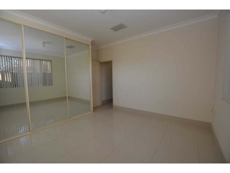 01/51 WARREN ROAD, Woodpark NSW 2164