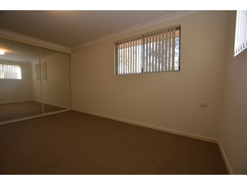 01/51 WARREN ROAD, Woodpark NSW 2164