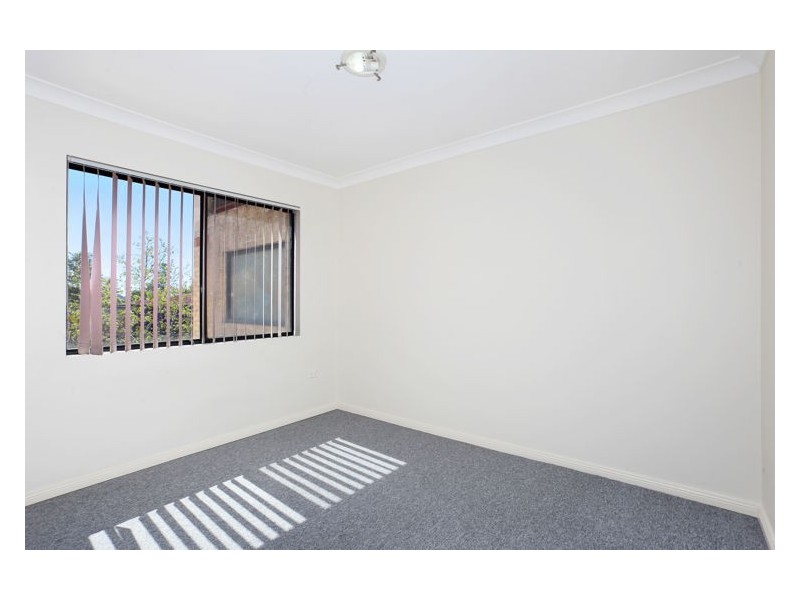 8/2-4 Kane Street, Guildford NSW 2161