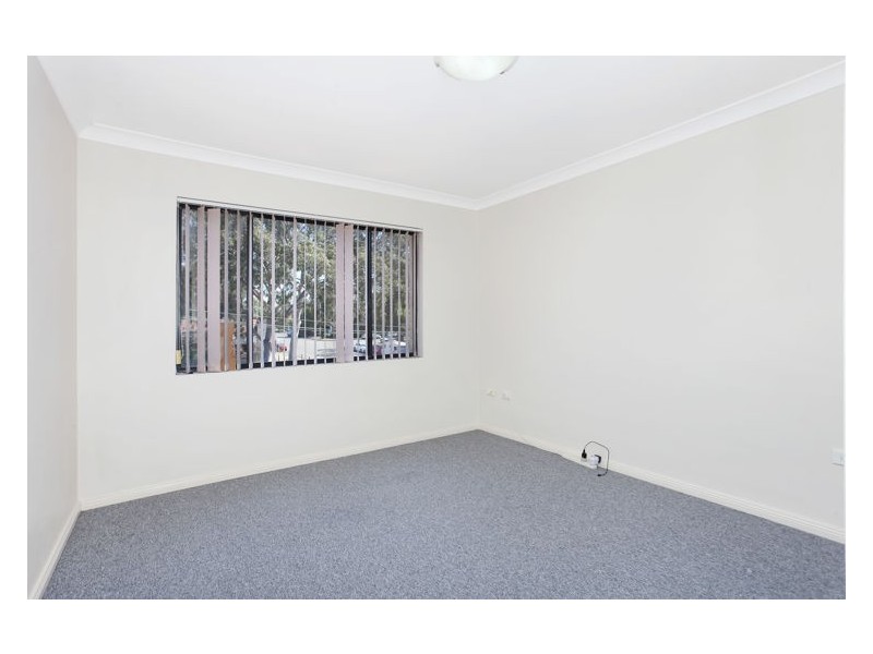 8/2-4 Kane Street, Guildford NSW 2161