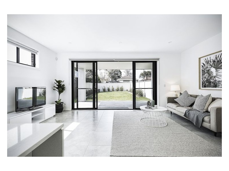 16A Glenn Avenue, Northmead NSW 2152