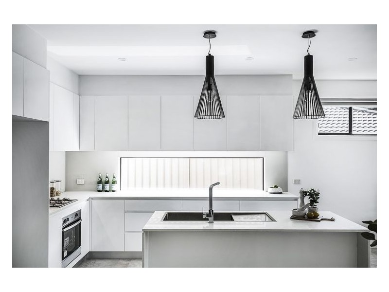 16A Glenn Avenue, Northmead NSW 2152