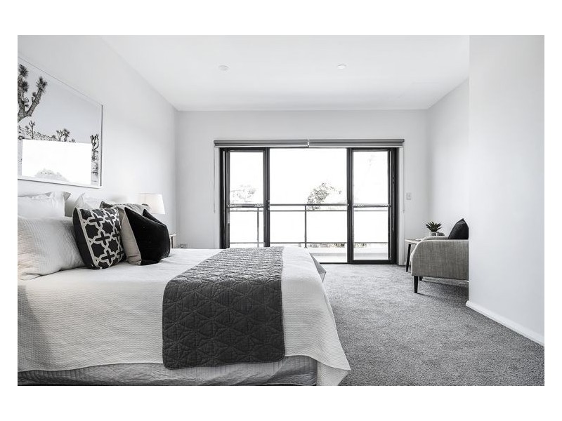 16A Glenn Avenue, Northmead NSW 2152