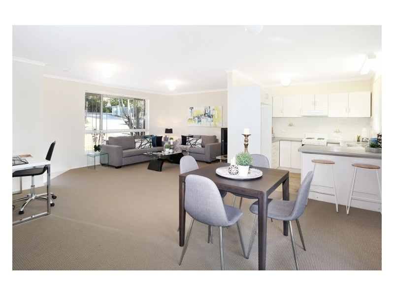 2/57 Oatlands Street, Wentworthville NSW 2145