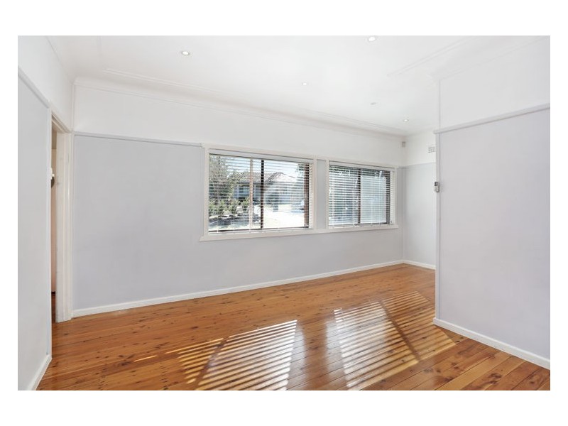 6 Brotherton Street, South Wentworthville NSW 2145