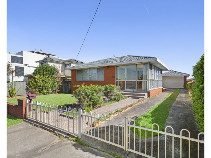 13 Beresford Road, Greystanes NSW 2145