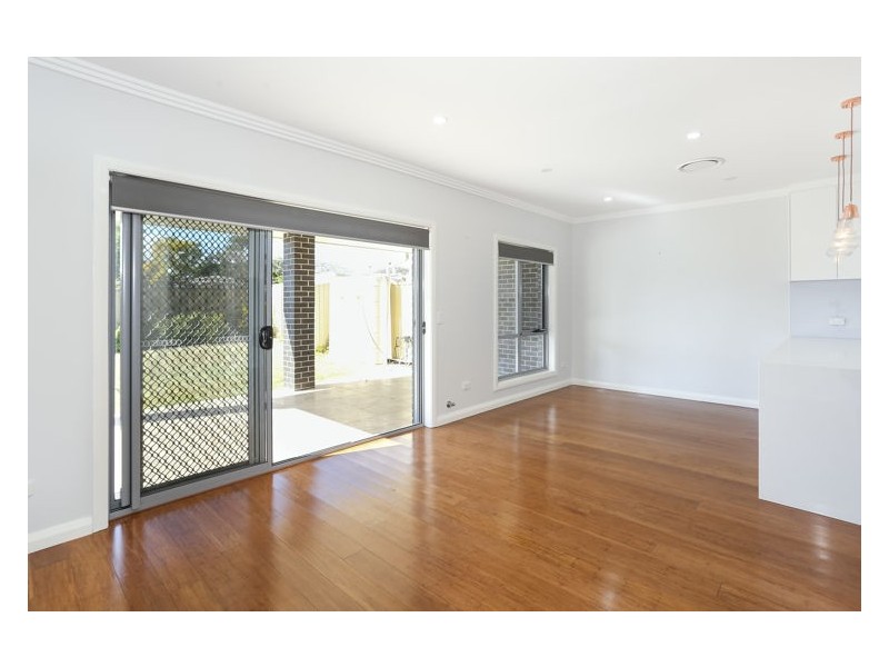 2 Meakin Street, Merrylands NSW 2160