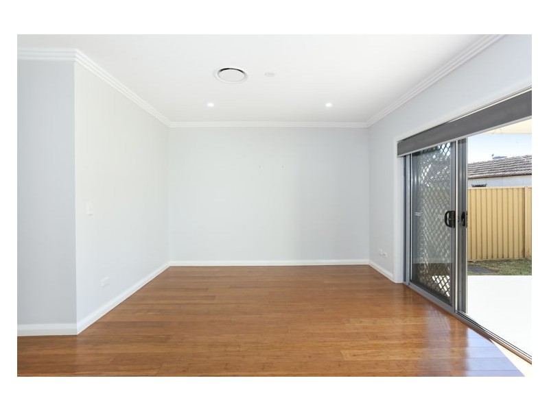 2 Meakin Street, Merrylands NSW 2160