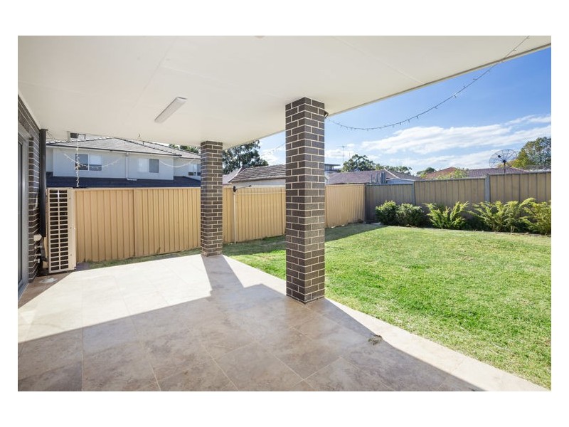2 Meakin Street, Merrylands NSW 2160