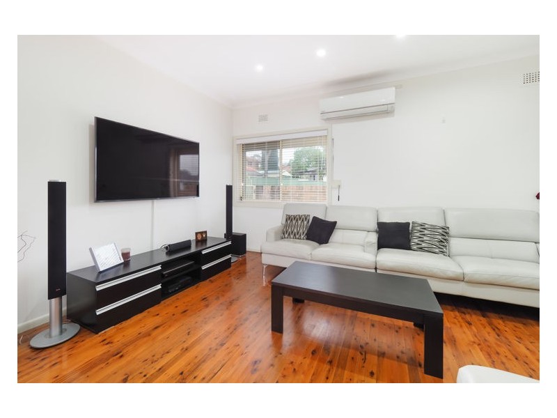 9 Lucy Street, Merrylands NSW 2160