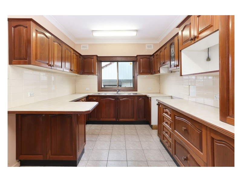 92 Jersey Road, South Wentworthville NSW 2145