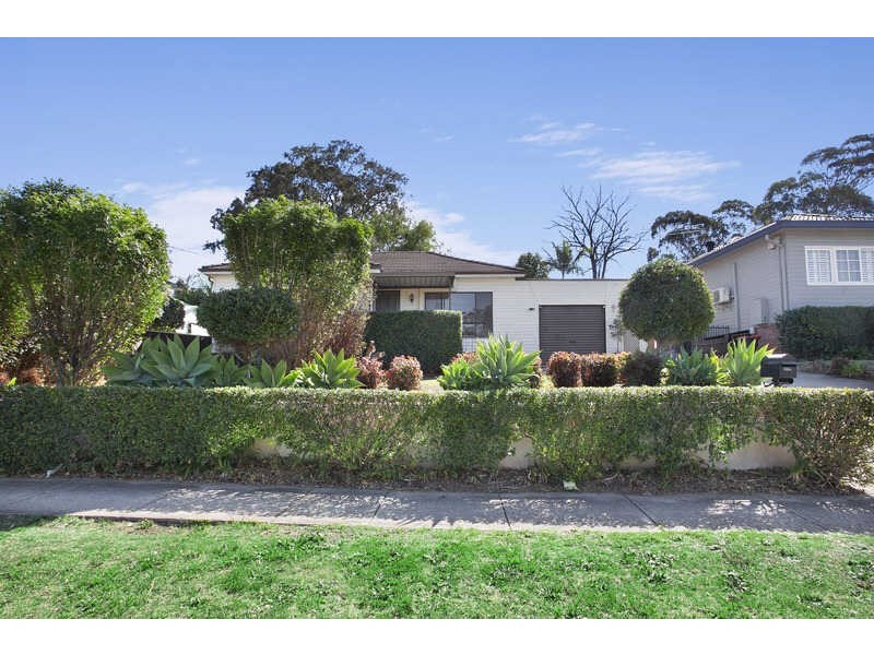 2 LENNOX STREET, Old Toongabbie NSW 2146