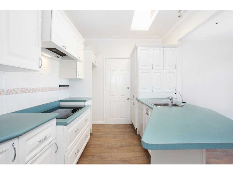 2 LENNOX STREET, Old Toongabbie NSW 2146