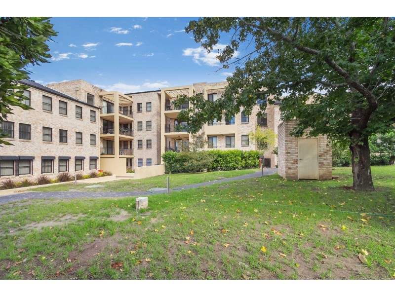 13/12 MURRAY STREET, Northmead NSW 2152